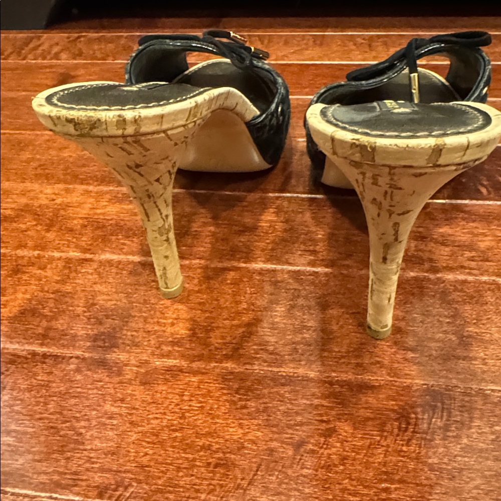 Louis Vuitton Women's Heels - Picture 4 of 6